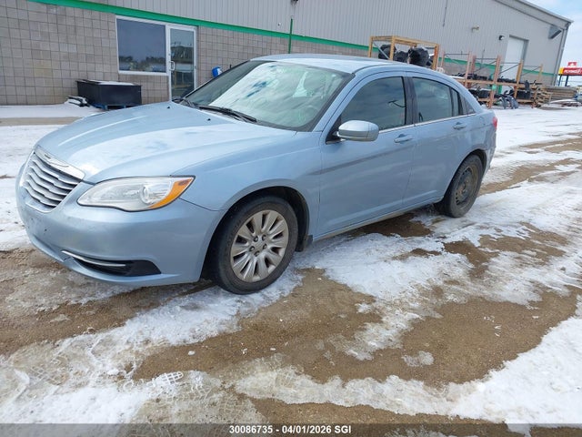 2013 Chrysler 200 Lx მანქანა იყიდება აუქციონზე, vin: 1C3CCBAB8DN558885, აუქციონის ნომერი: 30086735