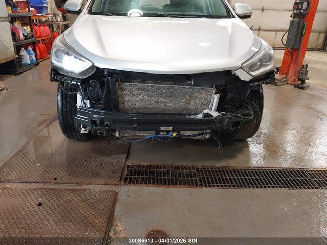KM8SNDHFXHU221972 Hyundai Santa Fe Se/limited