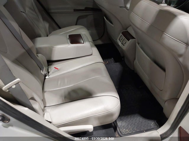30074895 :رقم المزاد ، 4T3BK3BB6AU029163 vin ، 2010 Toyota Venza Base V6 مزاد بيع