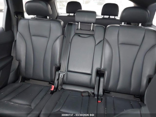 WA1WAAF73JD023679 Audi Q7 Technik S-line