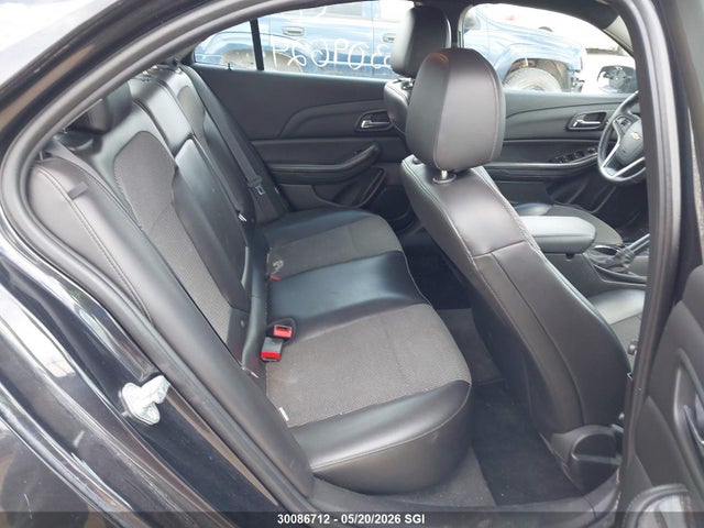 30086712 :رقم المزاد ، 1G11D5SL7FF258236 vin ، 2015 Chevrolet Malibu مزاد بيع