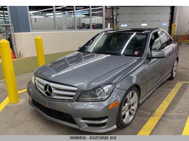 2012 Mercedes-benz C 300 4mati მანქანა იყიდება აუქციონზე, vin: WDDGF8BB4CA621238, აუქციონის ნომერი: 30086836