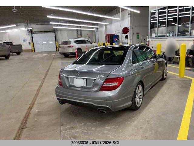 2012 Mercedes-benz C 300 4mati მანქანა იყიდება აუქციონზე, vin: WDDGF8BB4CA621238, აუქციონის ნომერი: 30086836