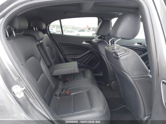 WDCTG4GB8JJ401311 Mercedes-Benz Gla 250 4matic