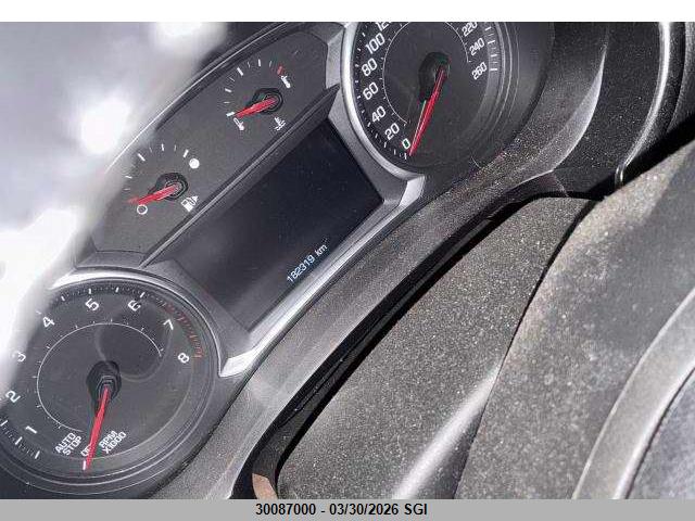 1G1ZD5ST5JF230639 Chevrolet MALIBU LT