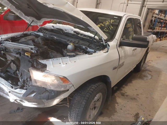 1C6RR7GT8FS637647 RAM 1500 Slt