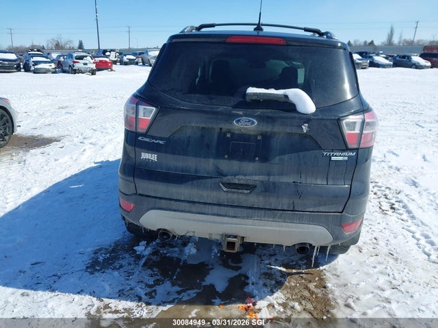 1FMCU9J96JUB64393 Ford Escape Titanium