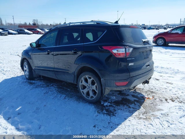 1FMCU9J96JUB64393 Ford Escape Titanium