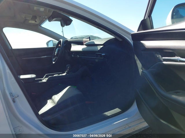 JM1BPACM4S1790845 Mazda 3 Preferred