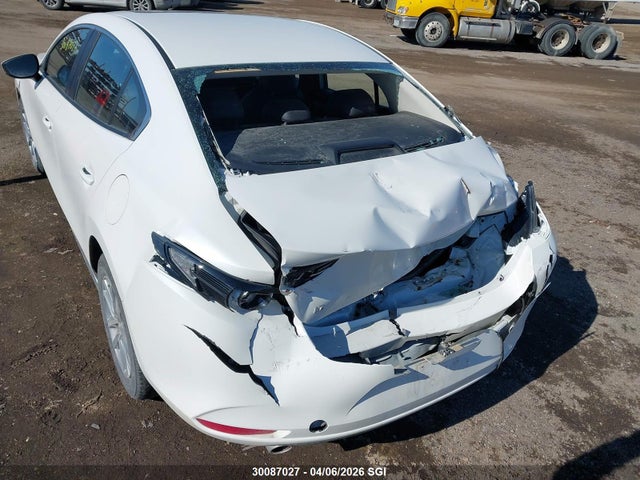 JM1BPACM4S1790845 Mazda 3 Preferred