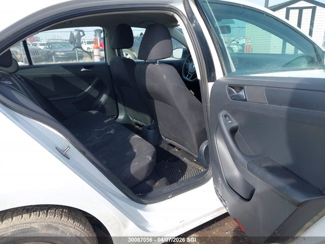 3VW267AJXGM397065 Volkswagen JETTA S