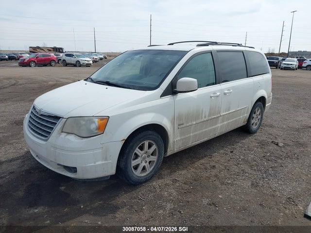 2008 Chrysler Town & Country Touring მანქანა იყიდება აუქციონზე, vin: 2A8HR54PX8R701023, აუქციონის ნომერი: 30087058