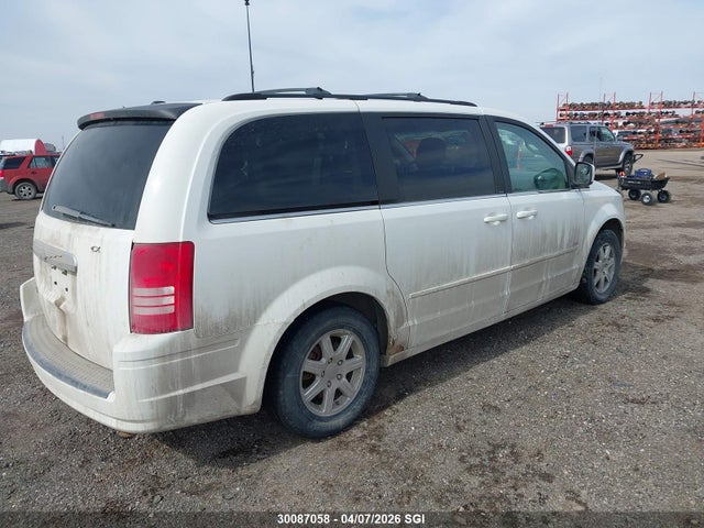 2008 Chrysler Town & Country Touring მანქანა იყიდება აუქციონზე, vin: 2A8HR54PX8R701023, აუქციონის ნომერი: 30087058