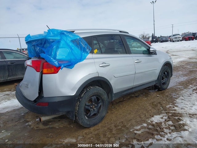 30084915 :رقم المزاد ، 2T3BFREV0FW278174 vin ، 2015 Toyota Rav4 Le مزاد بيع