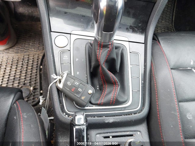 3VW4T7AU5FM002848 Volkswagen GTI