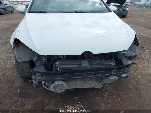 3VW4T7AU5FM002848 Volkswagen GTI
