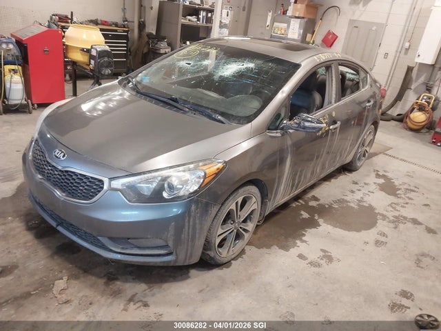 30086282 :رقم المزاد ، KNAFZ4A81F5396458 vin ، 2015 Kia Forte Ex مزاد بيع