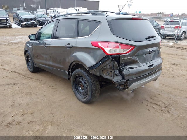 30085428 :رقم المزاد ، 1FMCU9G96FUC47577 vin ، 2015 Ford Escape Se مزاد بيع