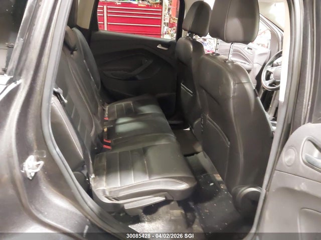 30085428 :رقم المزاد ، 1FMCU9G96FUC47577 vin ، 2015 Ford Escape Se مزاد بيع
