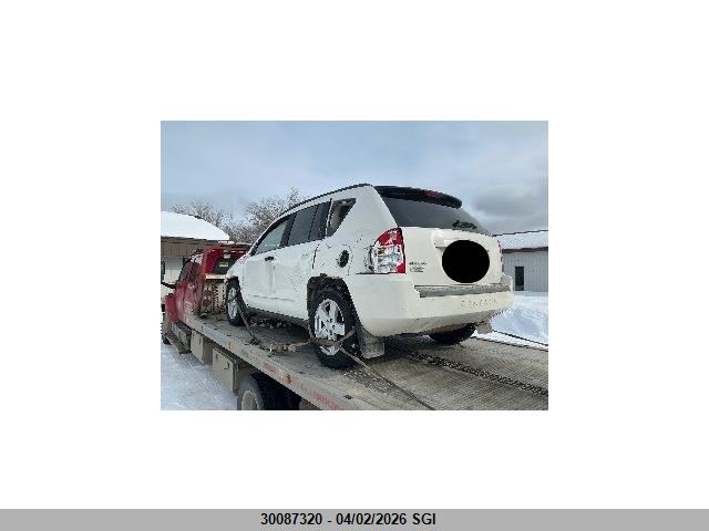 30087320 :رقم المزاد ، 1J8FF47W37D205429 vin ، 2007 Jeep Compass مزاد بيع
