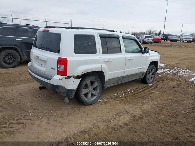 1C4NJRABXFD416274 Jeep Patriot Sport/north