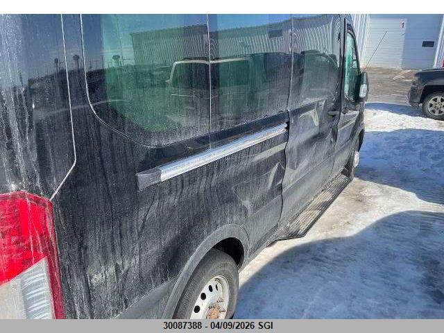 1FBAX9CG2NKA11028 Ford Transit T-350