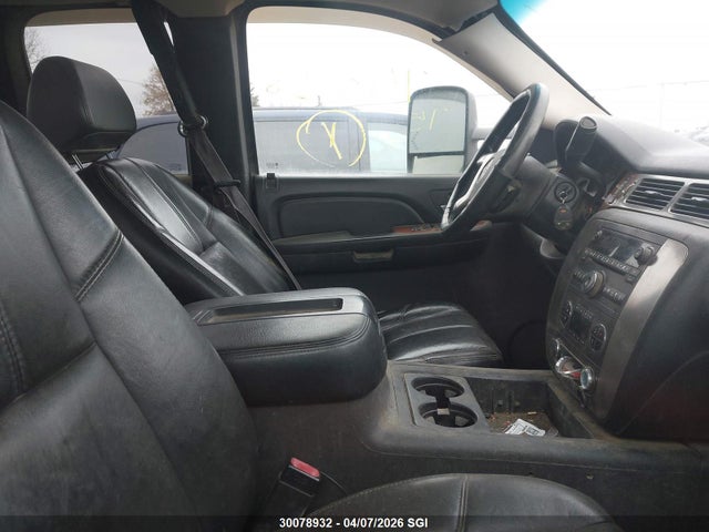 30078932 :رقم المزاد ، 1GTHK39637E549064 vin ، 2007 Gmc New Sierra K3500 مزاد بيع