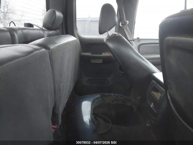 30078932 :رقم المزاد ، 1GTHK39637E549064 vin ، 2007 Gmc New Sierra K3500 مزاد بيع