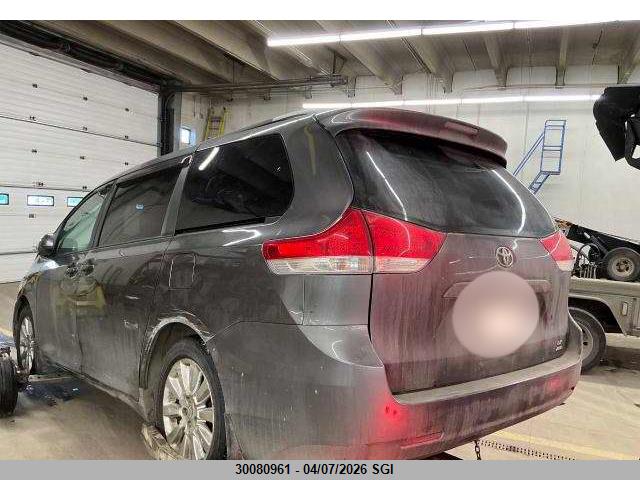 30080961 :رقم المزاد ، 5TDJK3DC5CS034070 vin ، 2012 Toyota Sienna Le مزاد بيع