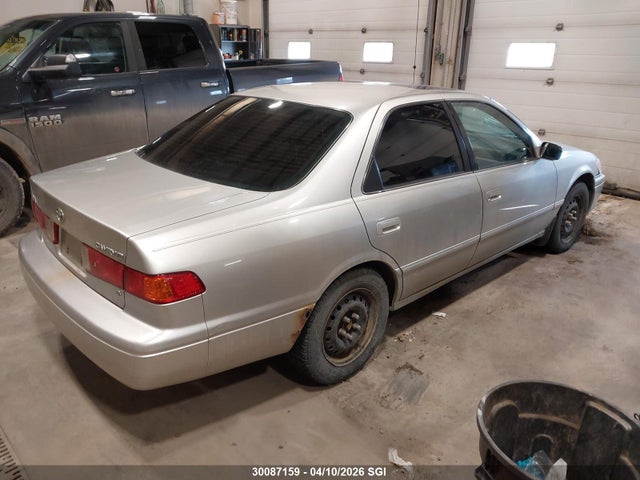 30087159 :رقم المزاد ، JT2BF22K910290010 vin ، 2001 Toyota Camry Ce/le/xle مزاد بيع