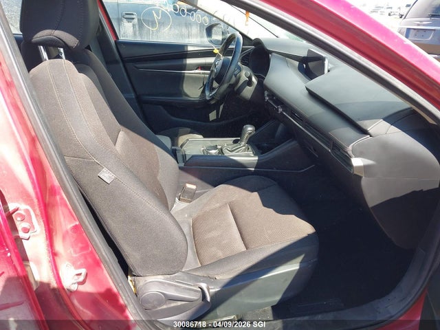 3MZBPBCL1NM319382 Mazda 3 Preferred