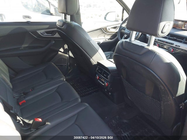 WA1WAAF77JD030361 Audi Q7 Technik S-line