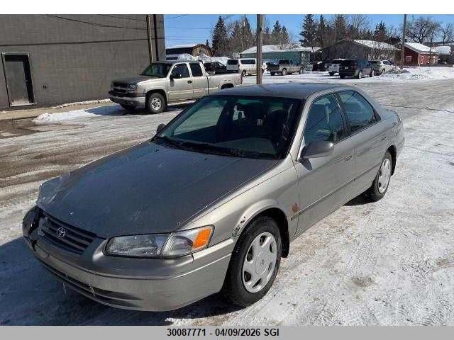 1998 Toyota Camry Ce/le/xle მანქანა იყიდება აუქციონზე, vin: JT2BF22K8W0088301, აუქციონის ნომერი: 30087771