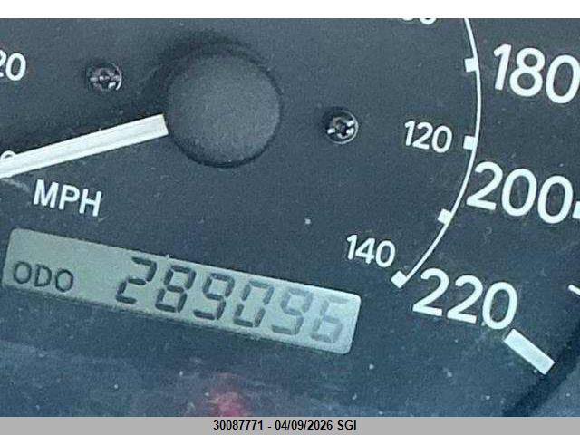 1998 Toyota Camry Ce/le/xle მანქანა იყიდება აუქციონზე, vin: JT2BF22K8W0088301, აუქციონის ნომერი: 30087771