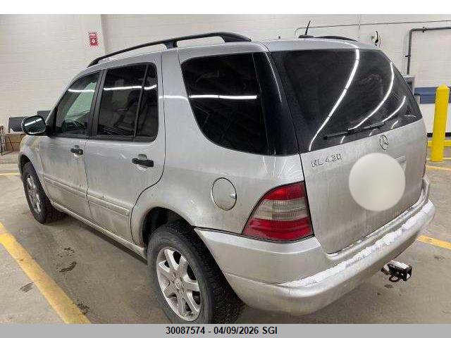 30087574 :رقم المزاد ، 4JGAB72E11A232582 vin ، 2001 Mercedes-benz Ml 430 مزاد بيع