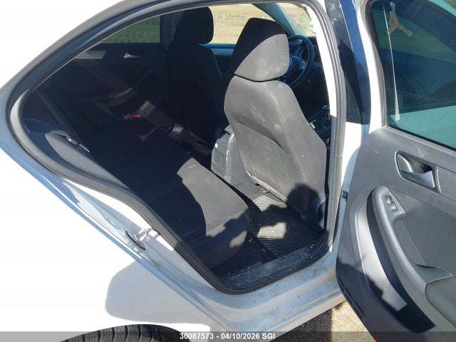 30087573 :رقم المزاد ، 3VW2B7AJ5HM346540 vin ، 2017 Volkswagen Jetta S مزاد بيع