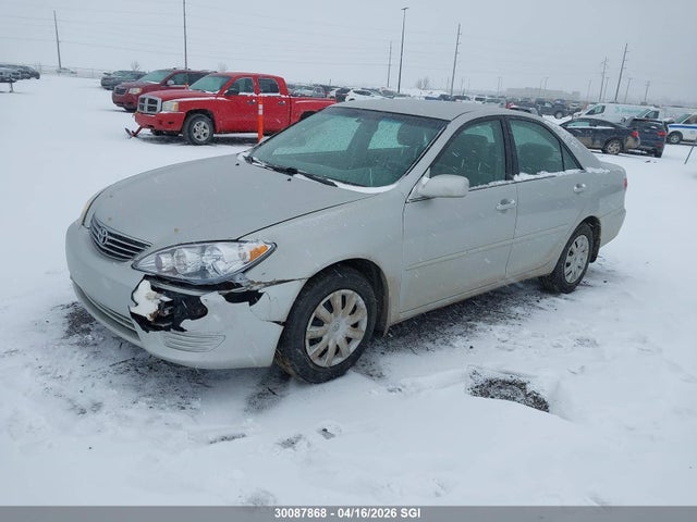 2005 Toyota Camry Le/xle/se მანქანა იყიდება აუქციონზე, vin: 4T1BE32K45U383592, აუქციონის ნომერი: 30087868