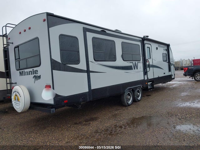 Winnebago Minnie Plus 2018 54CTM3323J4021838 Image 4