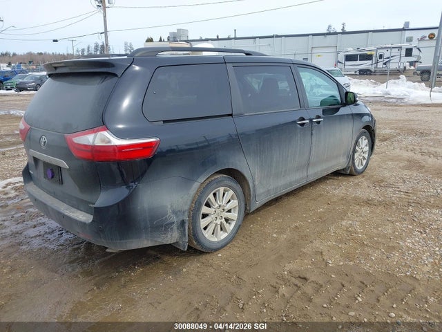 2015 Toyota Sienna Xle/limited მანქანა იყიდება აუქციონზე, vin: 5TDYK3DC5FS557138, აუქციონის ნომერი: 30088049