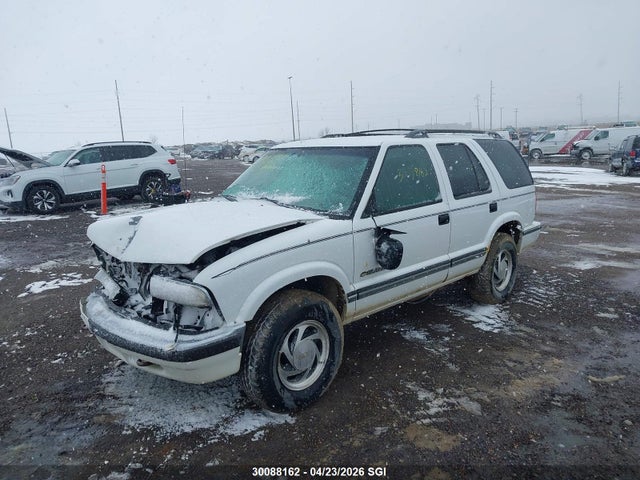 1998 Chevrolet Blazer მანქანა იყიდება აუქციონზე, vin: 1GNDT13W0W2135871, აუქციონის ნომერი: 30088162