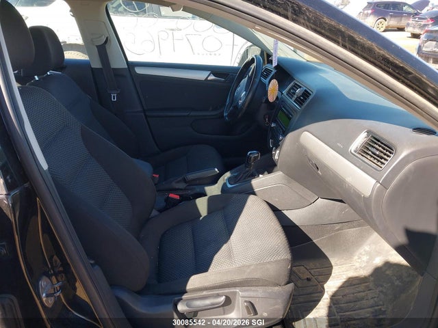 3VWDK7AJ8EM397194 Volkswagen JETTA SE