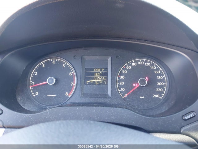 3VWDK7AJ8EM397194 Volkswagen JETTA SE