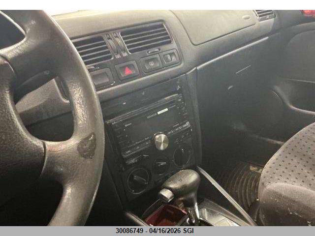 30086749 :رقم المزاد ، 3VWSA29M8YM163007 vin ، 2000 Volkswagen Jetta Gls مزاد بيع