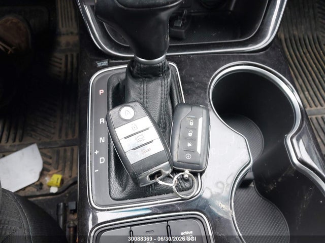 30088369 :رقم المزاد ، 5XYKTDA7XEG494288 vin ، 2014 Kia Sorento Lx مزاد بيع