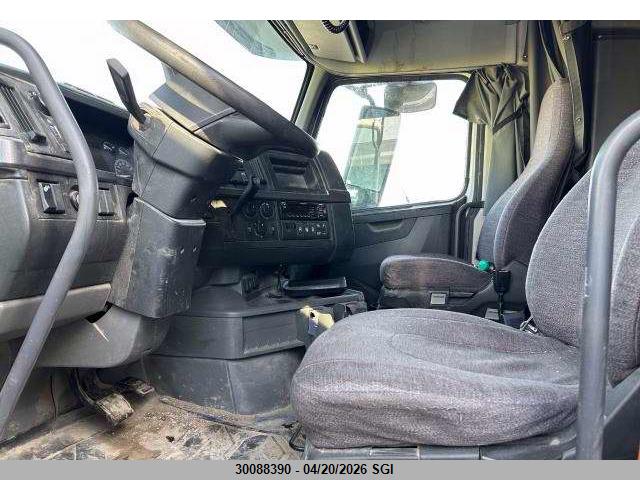 4V4NC9EH4LN260865 Volvo Vn L