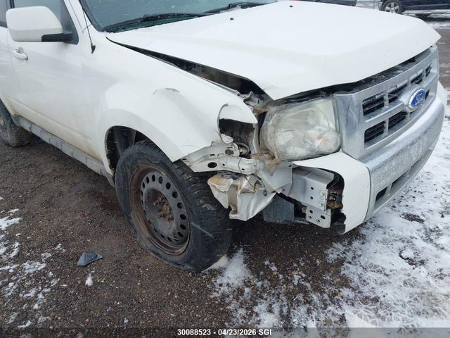 2011 Ford Escape Limited მანქანა იყიდება აუქციონზე, vin: 1FMCU9EG2BKC26233, აუქციონის ნომერი: 30088523