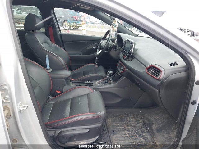 KMHH55LC8JU049928 Hyundai Elantra Gt Sport