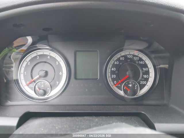 30086847 :رقم المزاد ، 3C6RR7KT8MG599624 vin ، 2021 Ram 1500 Classic Tradesman مزاد بيع