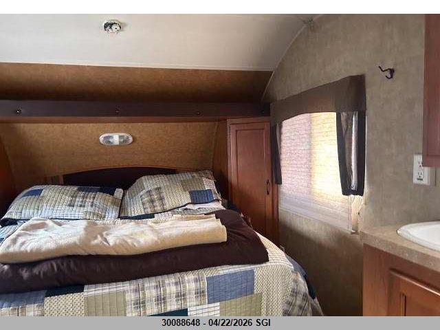 30088648 :رقم المزاد ، 4X4FCKZ21CX113267 vin ، 2012 Forest River Inc. Cherokee مزاد بيع
