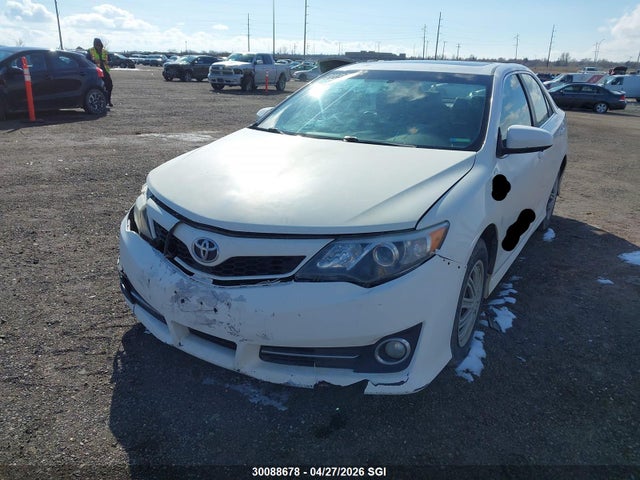 2014 Toyota Camry Se/xle მანქანა იყიდება აუქციონზე, vin: 4T1BK1FK2EU543475, აუქციონის ნომერი: 30088678